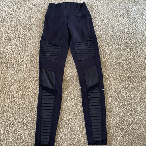 Alo High-Waist Moto Legging - Picture 2 of 5